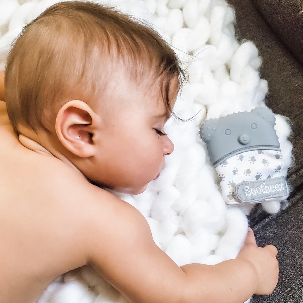 Sootheez-Twin Pack-Teething Relieve Mittens (Gray)